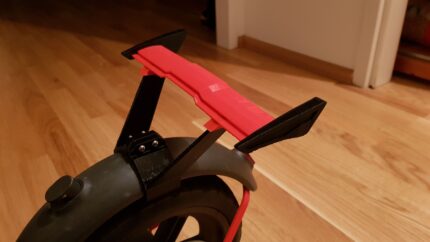 Elektrikli Scooter Uyumlu Spor Arka Spoiler (Rüzgarlık) - Kırmızı & Siyah Özel Tasarım